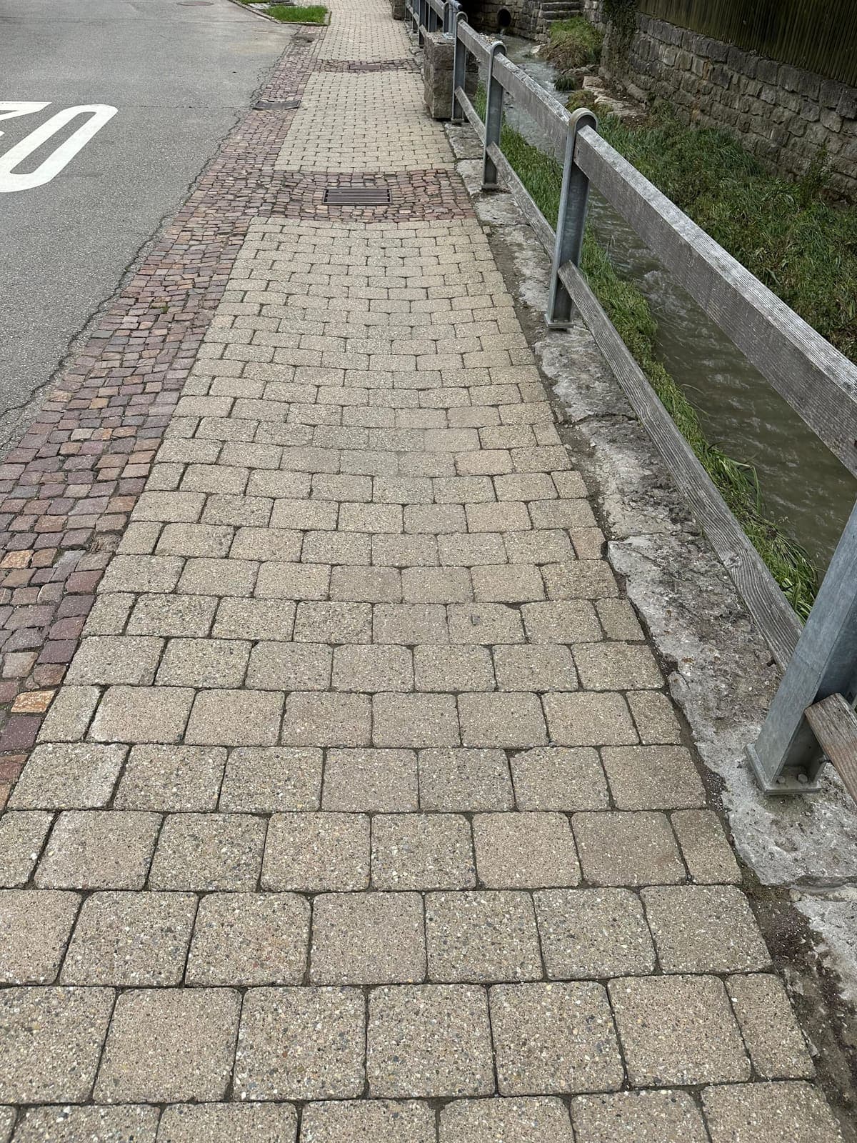 Historisches Kopfsteinpflaster – nachher